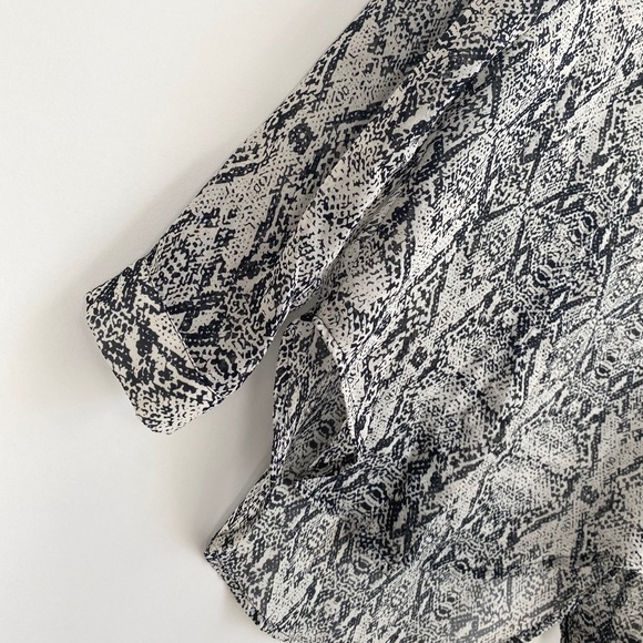 Snake Print Button Up 🐍 - Picture 6 of 6